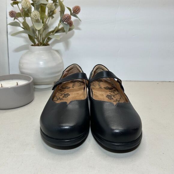 Taos Chorus Mary Jane Leather Comfort - Picture 2 of 9
